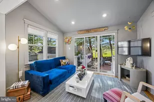 536 Country Club Ln, Havertown, PA 19083 - Photo 10