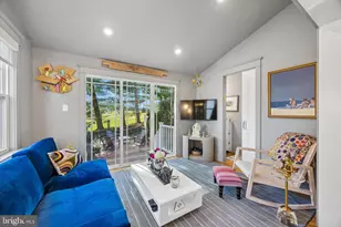 536 Country Club Ln, Havertown, PA 19083 - Photo 12