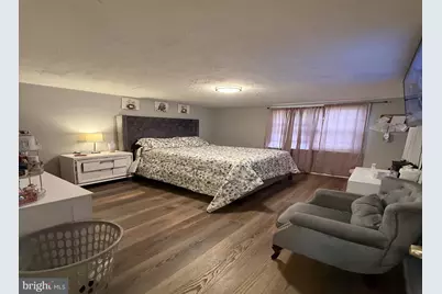 229 W 22nd Street, Chester, PA 19013 - Photo 12