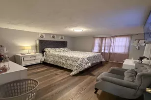 229 W 22nd St, Chester, PA 19013 - Photo 12