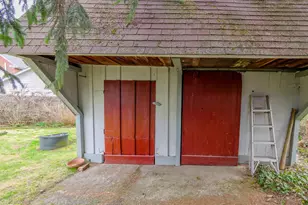 332 N Providence Rd, Wallingford, PA 19086 - Photo 46