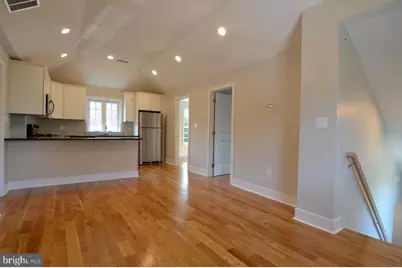 400 W Wayne Avenue #3, Wayne, PA 19087 - Photo 4