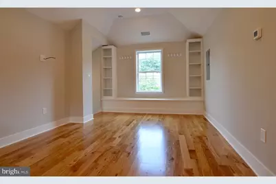 400 W Wayne Avenue #3, Wayne, PA 19087 - Photo 6