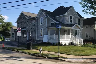 400 W Wayne Ave, Wayne, PA 19087 - Photo 1