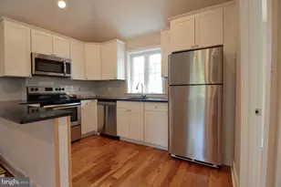 400 W Wayne Ave, Wayne, PA 19087 - Photo 8