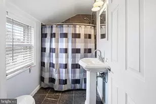 522 Amosland Rd, Morton, PA 19070 - Photo 16