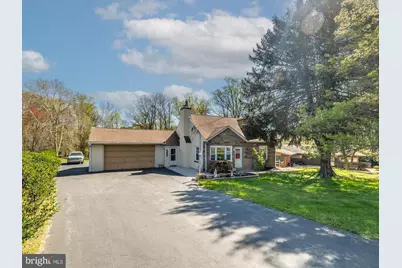 405 E Woodland Avenue, Springfield, PA 19064 - Photo 2