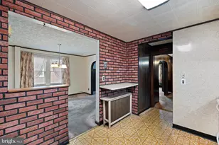 129 W Laughead Ave, Marcus Hook, PA 19061 - Photo 24