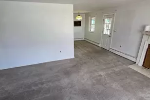 926 Green Ln, Secane, PA 19018 - Photo 4