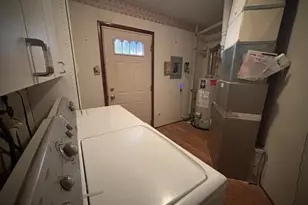 401 Marsden Ave, Essington, PA 19029 - Photo 10