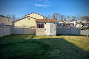 401 Marsden Ave, Essington, PA 19029 - Photo 12