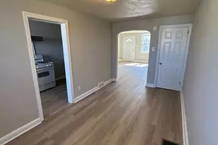 330 W 21st St, Chester, PA 19013 - Photo 6