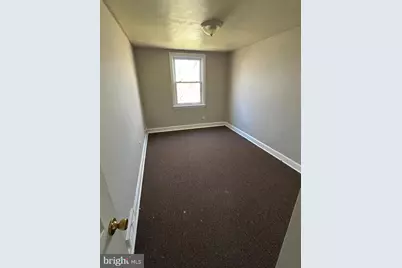 330 W 21st Street, Chester, PA 19013 - Photo 12