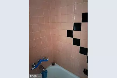 6850 Marshall Road #FIRST FLOOR, Upper Darby, PA 19082 - Photo 12