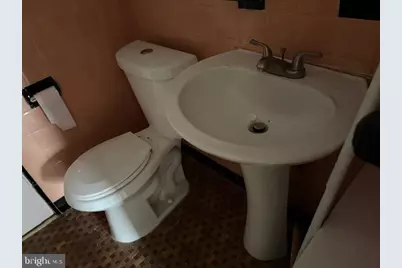 6850 Marshall Road #FIRST FLOOR, Upper Darby, PA 19082 - Photo 14