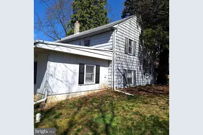 5926 Chichester, Aston, PA 19014 - Photo 2