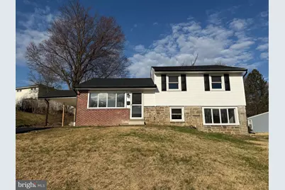 41 Dorset Drive, Broomall, PA 19008 - Photo 1