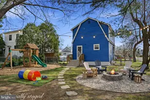 1042 Randall Ave, Upper Chichester, PA 19061 - Photo 14