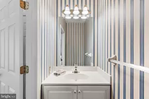 203 N Silver Fox Dr, Glen Mills, PA 19342 - Photo 20