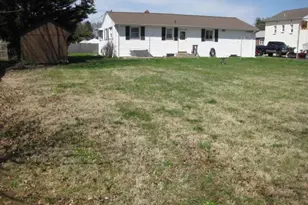 1025 Scott Ave, Upper Chichester, PA 19061 - Photo 28