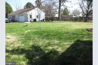 1025 Scott Avenue, Upper Chichester, PA 19061 - Photo 6