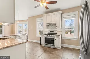 30 W Avon Rd, Brookhaven, PA 19015 - Photo 10