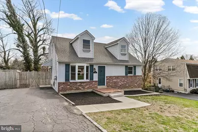 1821 Plum, Upper Chichester, PA 19061 - Photo 2