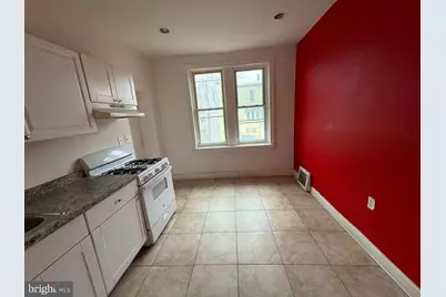 800 W 11th Street, Chester, PA 19013 - Photo 4