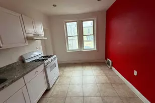 800 W 11th St, Chester, PA 19013 - Photo 4