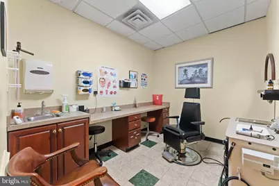 301 W Chester Pike #101, Havertown, PA 19083 - Photo 28