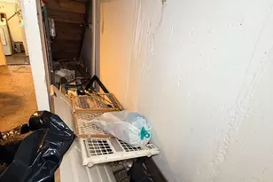 327 W 21st St, Chester, PA 19013 - Photo 26