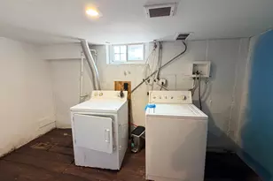 327 W 21st St, Chester, PA 19013 - Photo 24