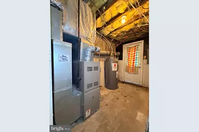 327 W 21st Street, Chester, PA 19013 - Photo 30