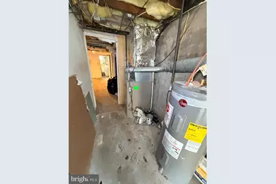 327 W 21st Street, Chester, PA 19013 - Photo 32