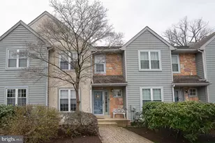 182 Nottingham Ct, Aston, PA 19014 - Photo 1