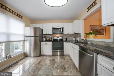 182 Nottingham Court, Aston, PA 19014 - Photo 4