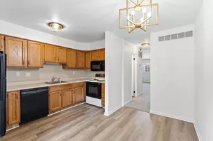 1334 Rolling Glen Dr, Upper Chichester, PA 19061 - Photo 6