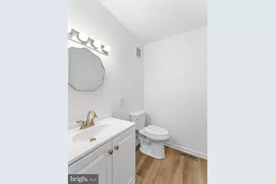 1334 Rolling Glen Drive #22, Upper Chichester, PA 19061 - Photo 10