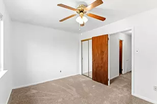 1334 Rolling Glen Dr, Upper Chichester, PA 19061 - Photo 14