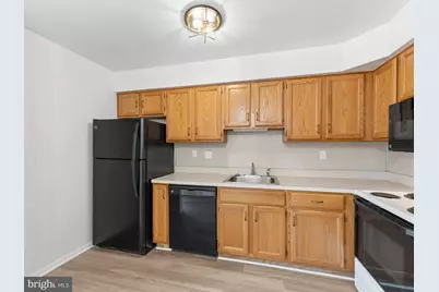 1334 Rolling Glen Drive #22, Upper Chichester, PA 19061 - Photo 8