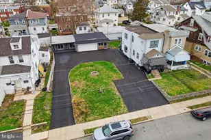 825-827 Broad St, Darby, PA 19023 - Photo 1