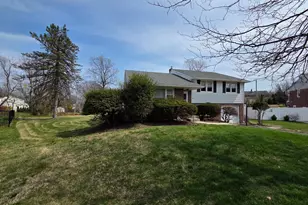 811 Coppock Ln, Springfield, PA 19064 - Photo 2