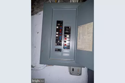 123 Spring Valley Road, Darby, PA 19023 - Photo 32