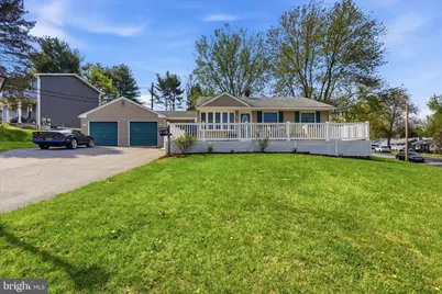 2406 Baldwin Run Drive, Aston, PA 19014 - Photo 2