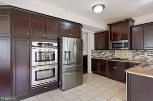 3134 Fieldstone Ct, Garnet Valley, PA 19060 - Photo 6