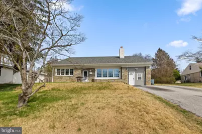 711 Hedgerow Drive, Broomall, PA 19008 - Photo 2