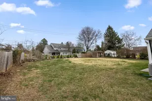 711 Hedgerow Dr, Broomall, PA 19008 - Photo 28