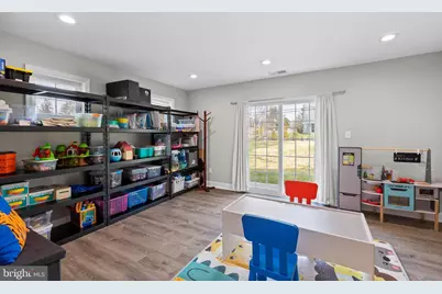 711 Hedgerow Drive, Broomall, PA 19008 - Photo 10