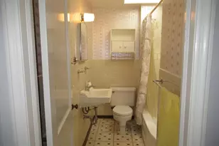 654 Beech Ave, Glenolden, PA 19036 - Photo 16