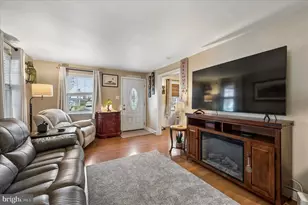 838 Springhill Rd, Secane, PA 19018 - Photo 4